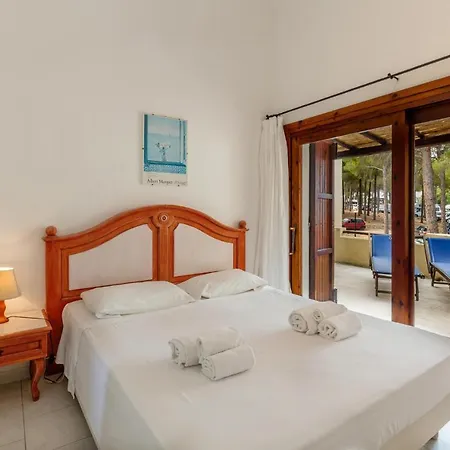 Beautiful In Ss With Wifi And 2 Bedrooms Apartamento Baja Sardinia