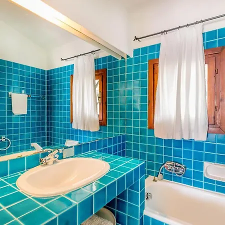 Beautiful In Ss With Wifi And 2 Bedrooms * Baja Sardinia